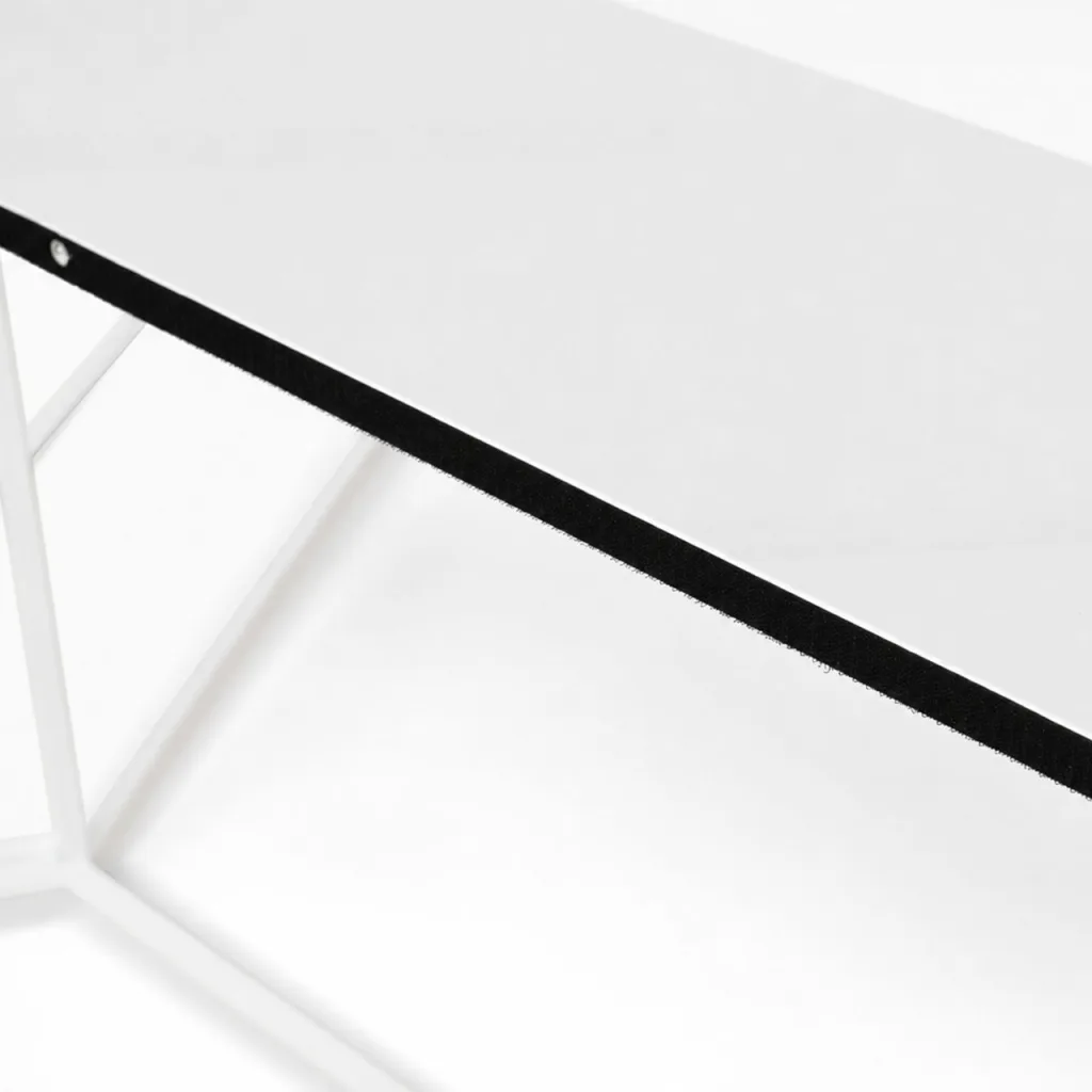 Folding steel frame, counters all round