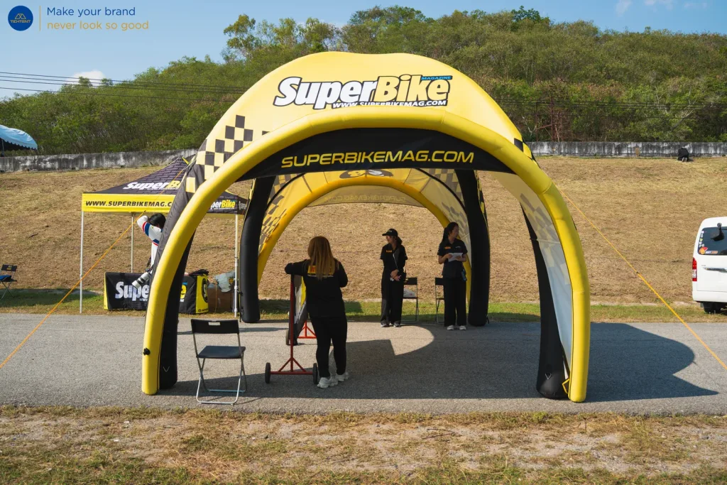 เต็นท์โดมเป่าลม SuperBike พร้อมทีมงาน